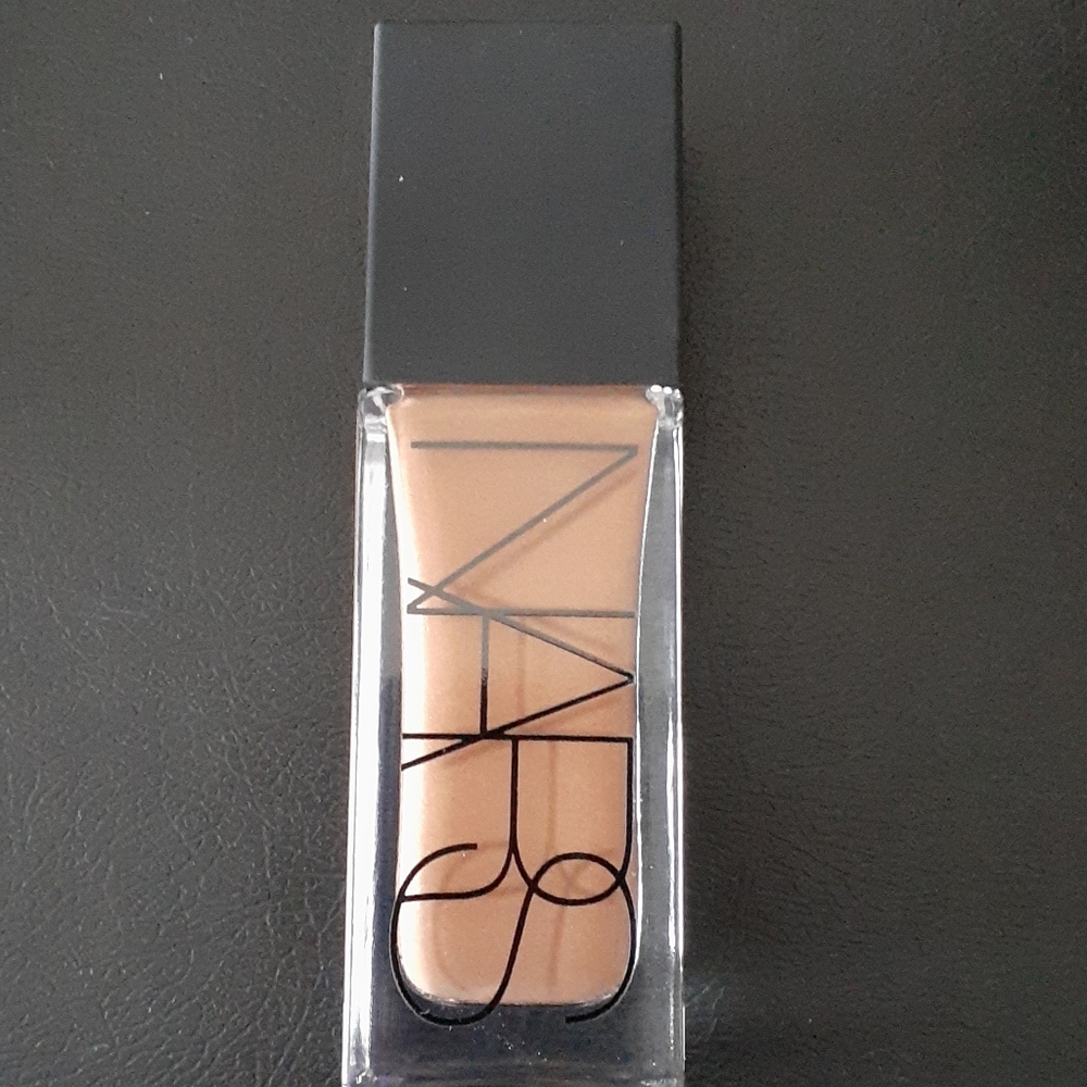 Limited Edition! NARS Tinted Glow Booster - Dark Barbuda - NWT